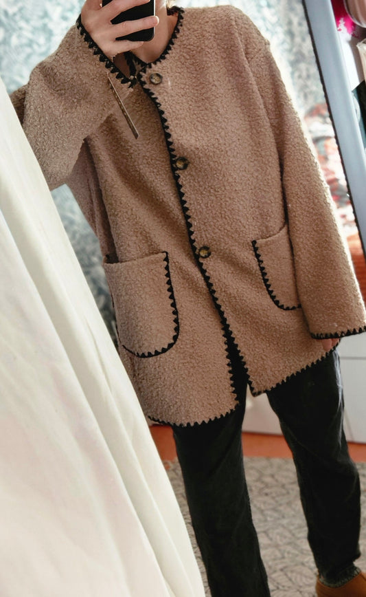 Veste mi longue peluche  Teddy en beige surpiqué Noir