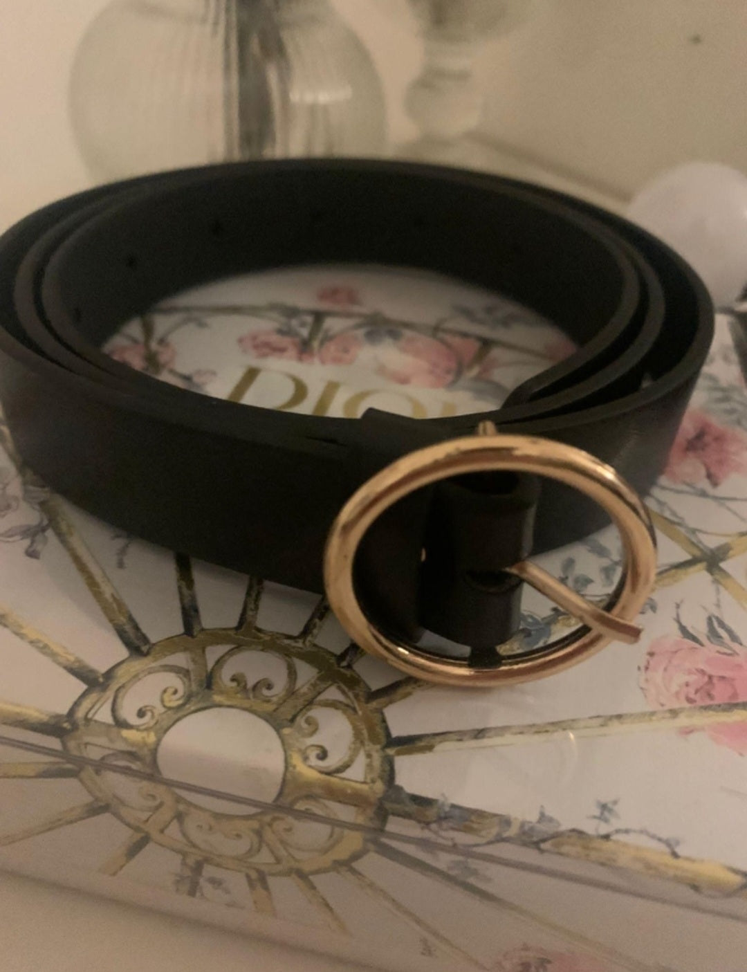 Ceinture noire boucle dorée